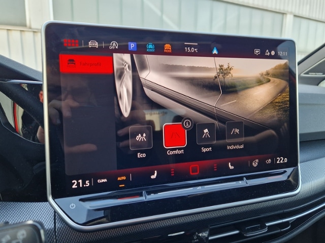 Volkswagen Golf 2.0 TSI DSG Golf VIII