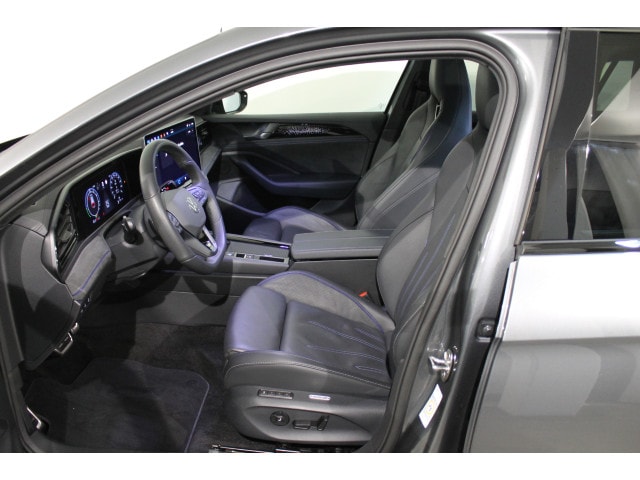 Volkswagen Passat DSG R-Line eHybrid