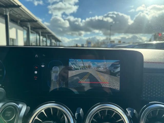 Mercedes-Benz EQB 300 4MATIC AMG Line