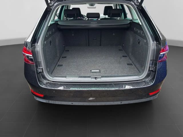 Skoda Superb 2.0 TDI Combi Style Style