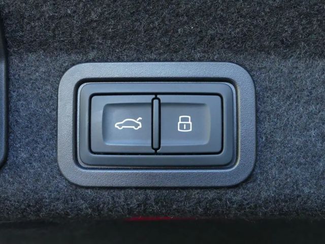 Audi A6 55 TFSI Quattro Sedan