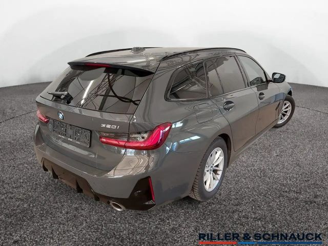 BMW 320 320i M-Sport Touring