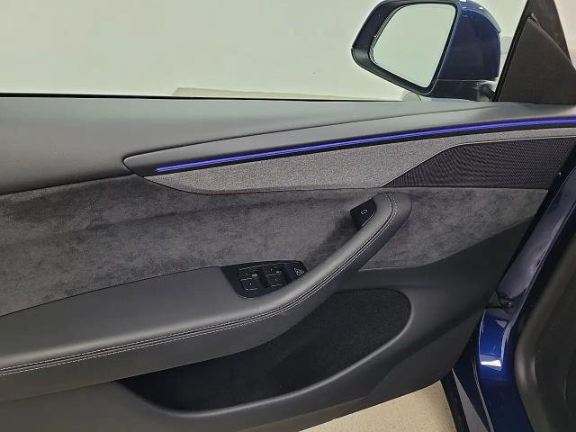 Tesla Model Y AWD Long Range