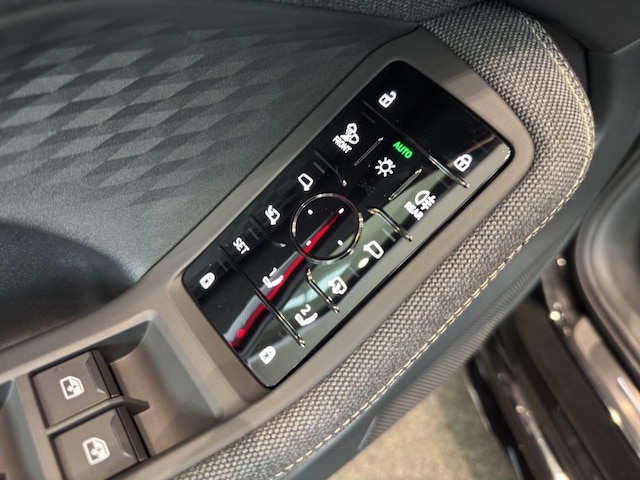 Audi A6 Avant Quattro S-Tronic