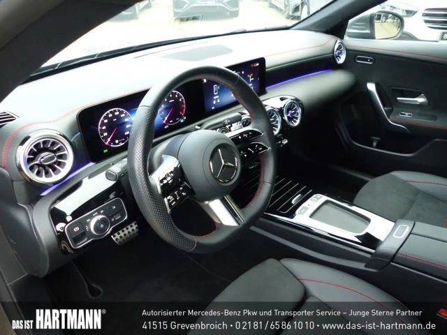 Mercedes-Benz CLA 180 AMG Line Coupé