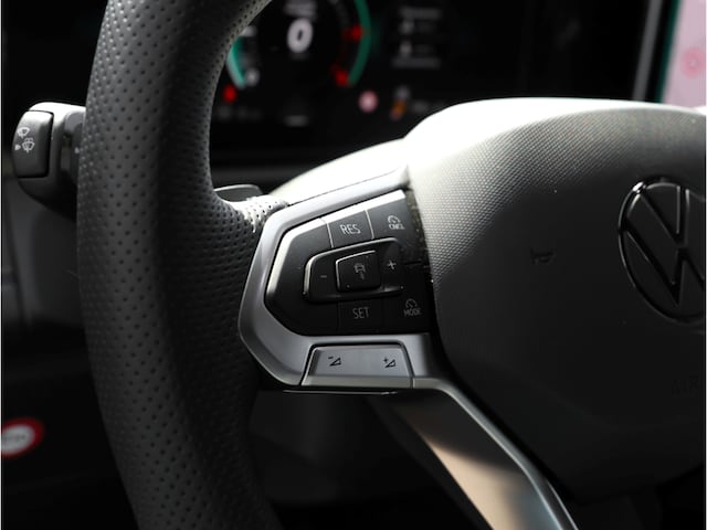 Volkswagen Tiguan DSG R-Line Style