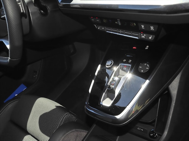 Audi Q4 e-tron SUV 45 e-tron Audi Q4 e-tron