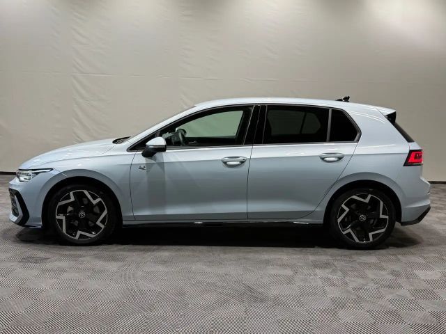 Volkswagen Golf 1.5 eTSI DSG R-Line