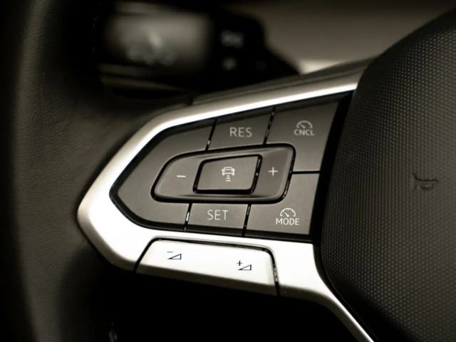 Volkswagen Golf 1.5 TSI Variant