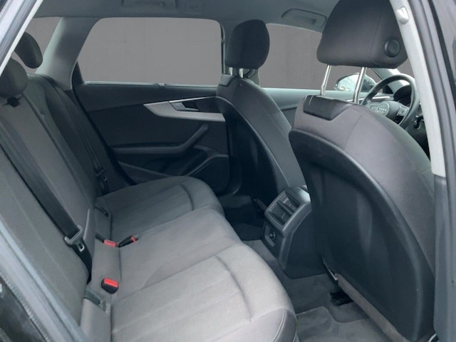 Audi A4 35 TFSI Avant S-Tronic
