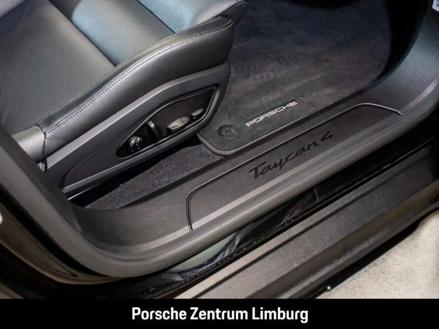 Porsche Taycan 4 Cross Turismo