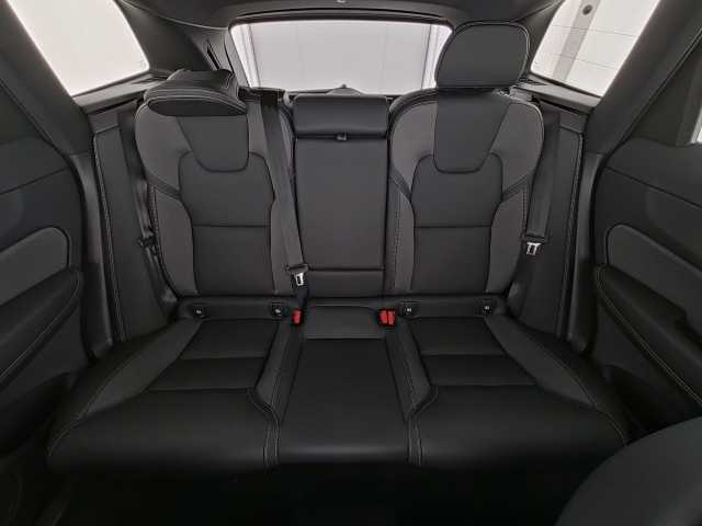 Volvo XC60 AWD Dark Plus