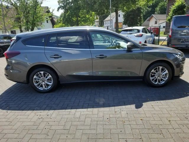 Ford Focus Titanium Wagon