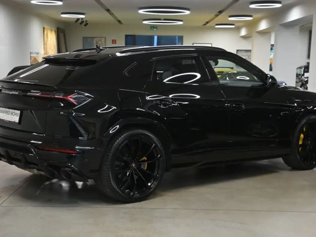 Lamborghini Urus AWD