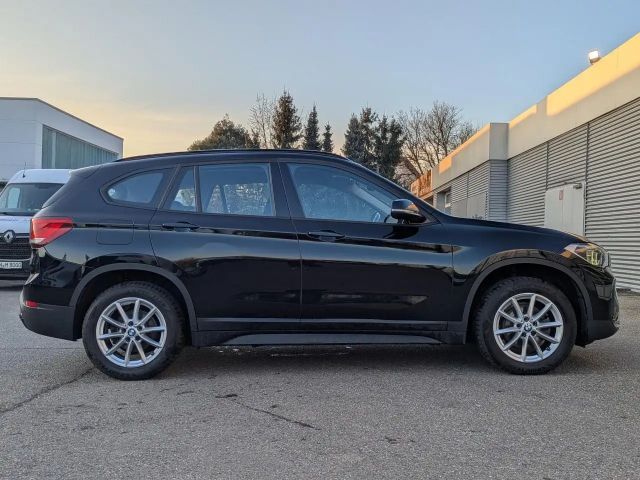 BMW X1 s18i DKG-Aut.Navi LED Sitzh.Driv/ParkAss.AHK