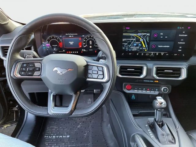 Ford Mustang Fastback GT 5.0 V8