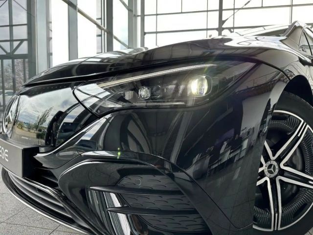 Mercedes-Benz EQE 350 AMG Line Sedan