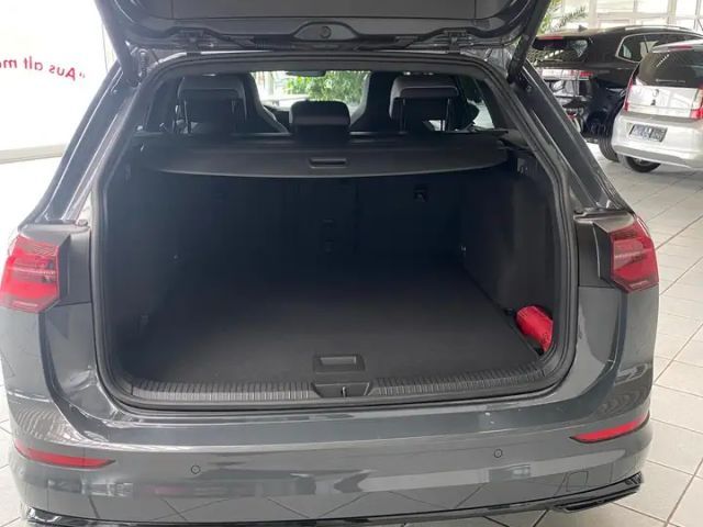 Volkswagen Golf 1.5 eTSI R-Line Style