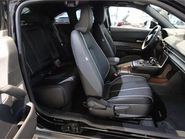 Mazda MX-30 SkyActiv e-Skyactiv