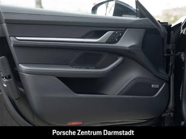 Porsche Taycan 4S Cross Turismo