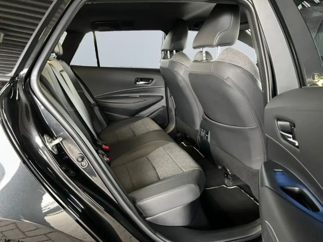 Toyota Corolla Hybride Team D