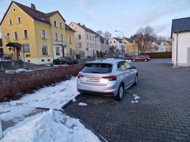 Skoda Fabia Fabia 1.0 MPI Edition 130 / 5 J G. 100.000 km