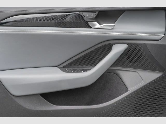 Volkswagen Passat 1.5 eTSI Business Variant