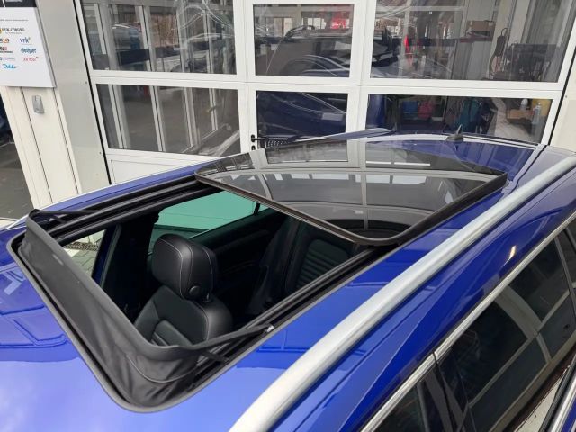 Volkswagen Passat 2.0 TDI IQ.Drive R-Line