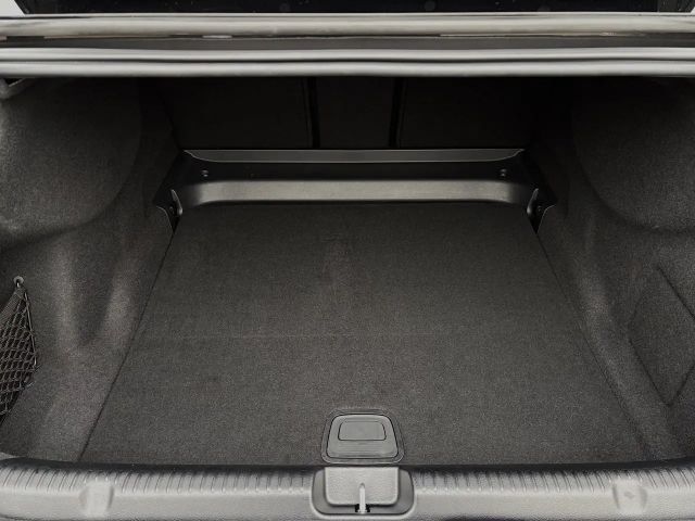 Mercedes-Benz EQE 350 AMG Line Sedan