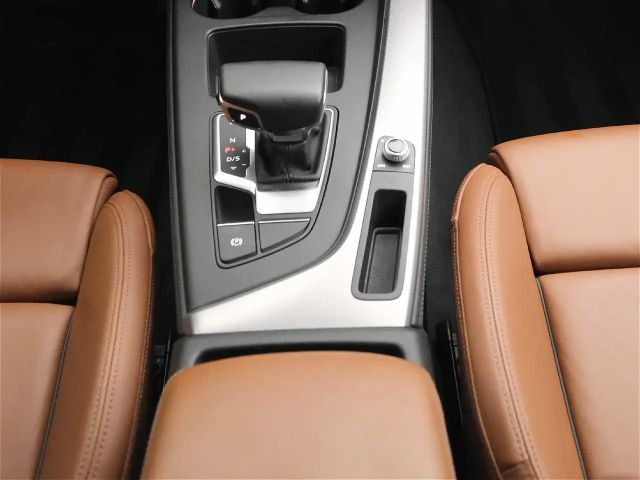 Audi A4 40 TFSI S-Line Sedan