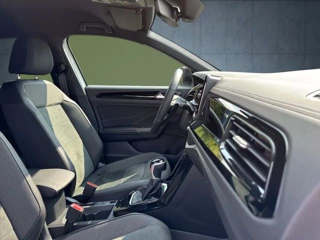 Volkswagen T-Roc 1.5 TSI DSG R-Line