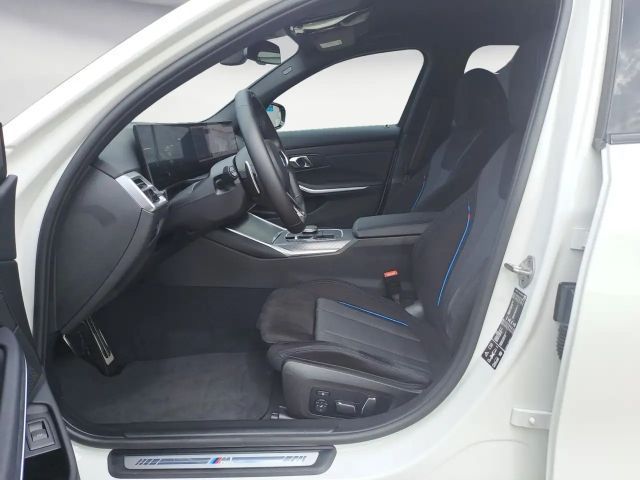 BMW 320 320d M-Sport Sedan xDrive