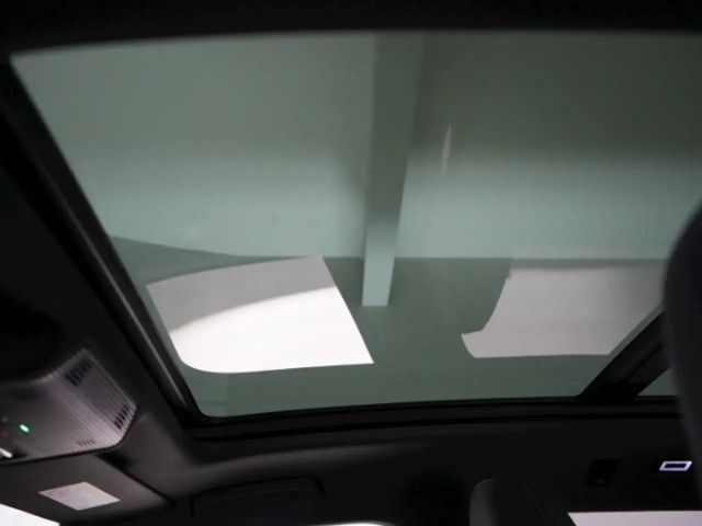 Volkswagen Tiguan 4Motion DSG R-Line