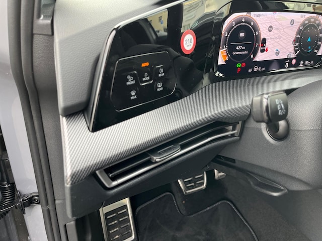 Volkswagen Golf R-Line Variant