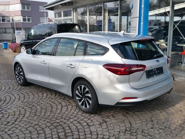 Ford Focus Titanium Wagon