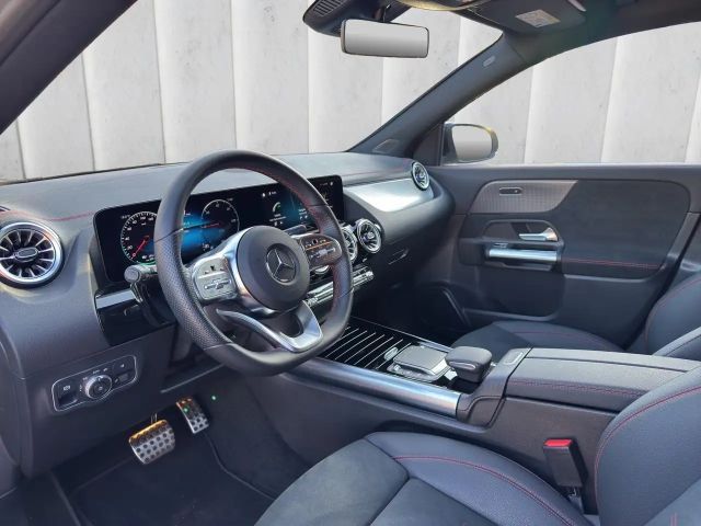 Mercedes-Benz EQA 300 4MATIC AMG Line