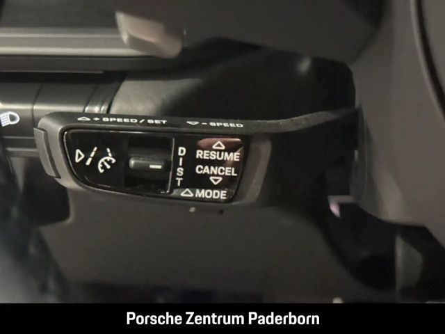 Porsche 992 Carrera Coupé GTS