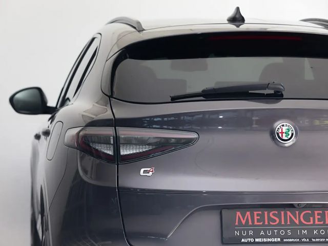 Alfa Romeo Stelvio AT8 Q4 Veloce