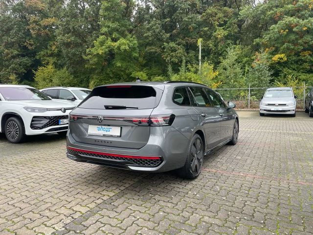 Volkswagen Passat DSG R-Line