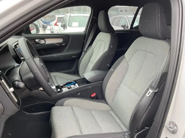 Volvo XC40 Dark Plus T4