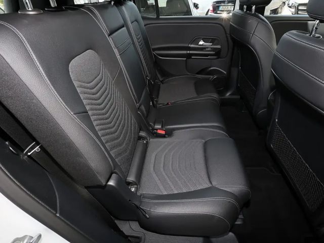 Mercedes-Benz GLB 180 Style