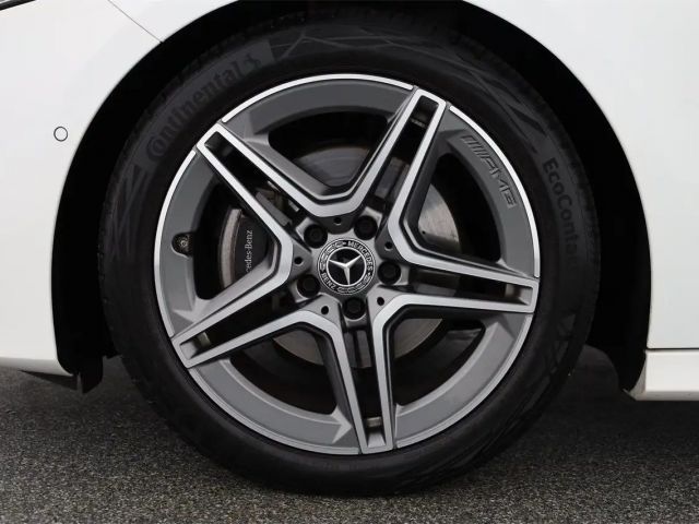 Mercedes-Benz A 180 AMG Line