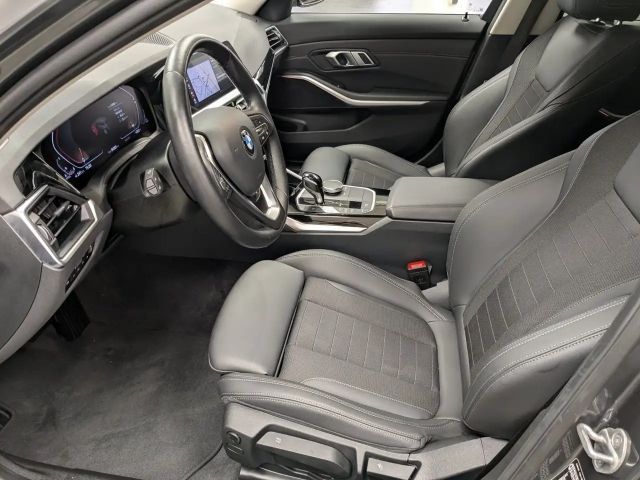 BMW 320 320d Touring xDrive