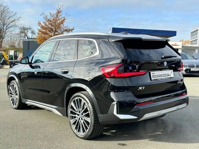 BMW X1 xDrive23i xLine LED HUD 360 DRIVINGASSIST