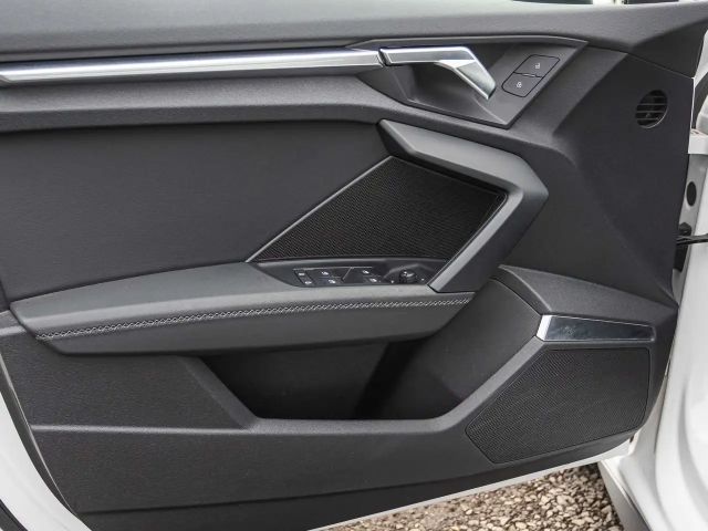 Audi A3 30 TDI S-Line S-Tronic Sedan