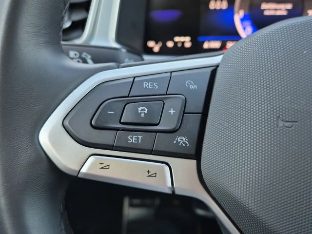 Volkswagen T-Roc TSI Goal LED Navi AID ACC Park-Assist SH 17"