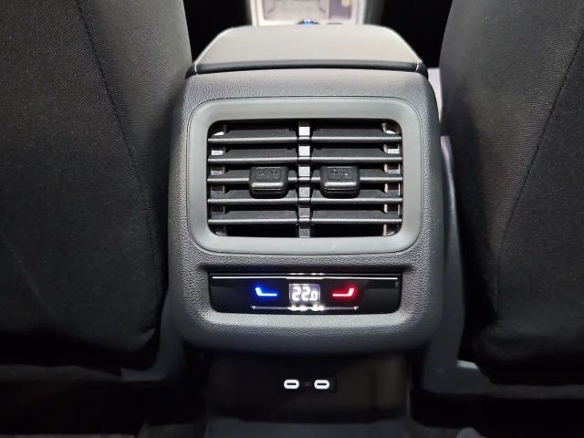 Volkswagen T-Roc 1.5 eTSI