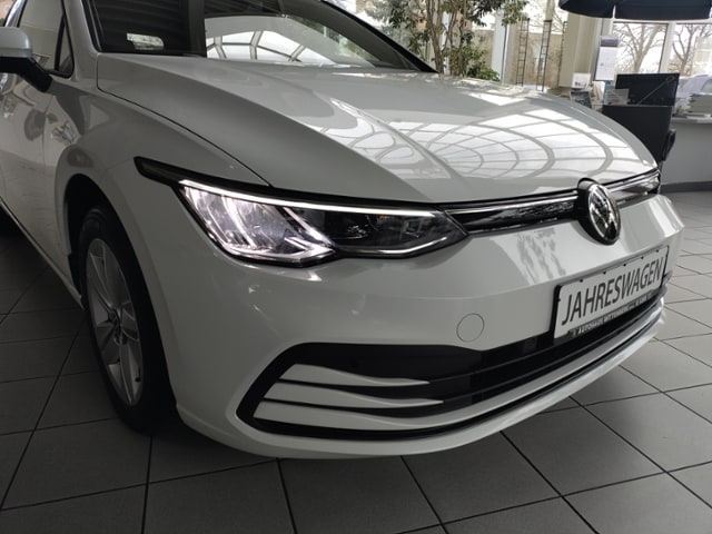 Volkswagen Golf 1.5 eTSI DSG Golf VIII Life