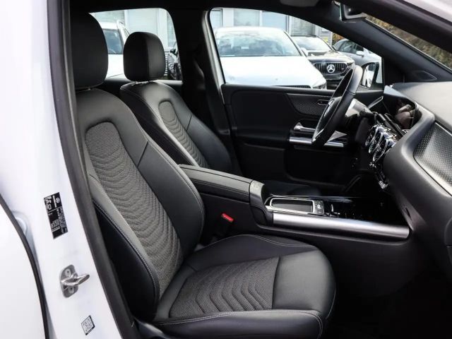 Mercedes-Benz B 180 Progressive