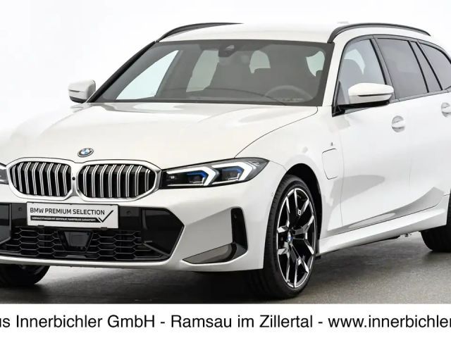 BMW 330 330e xDrive